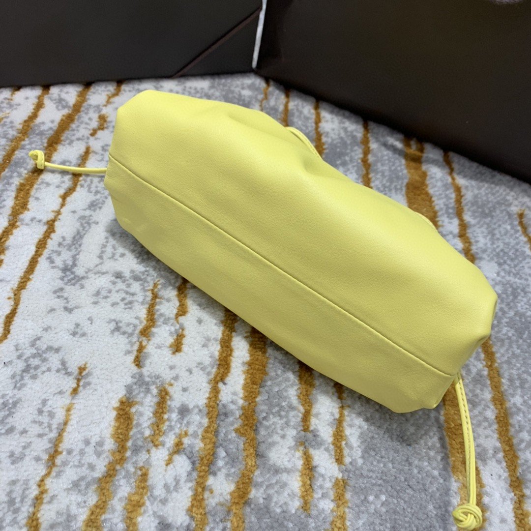 Top Quality Mini Pouch For Women 8.6in/22cm In Light Yellow