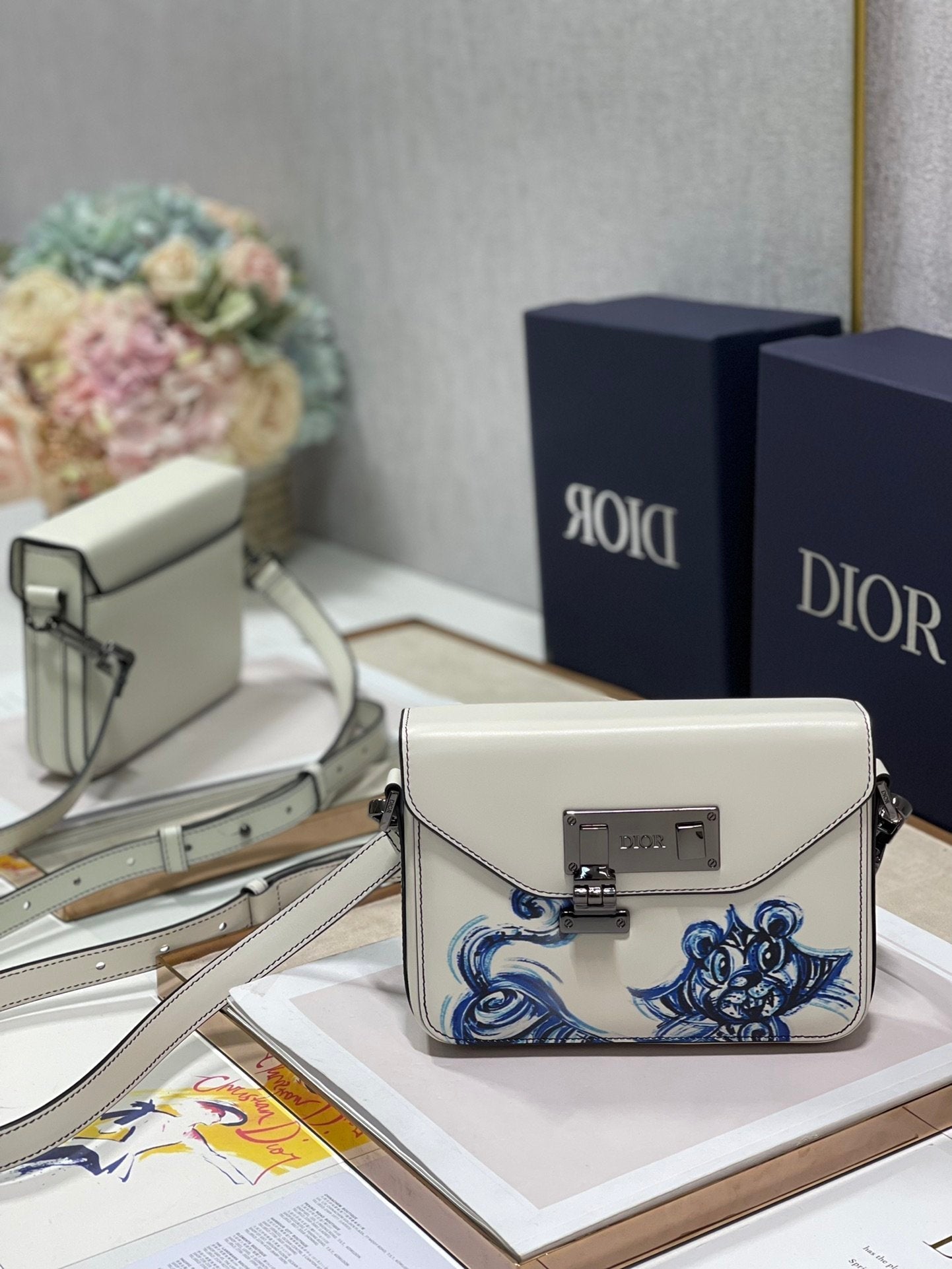 Top Quality Lock Handbag White For Women 7.5in/19cm CD