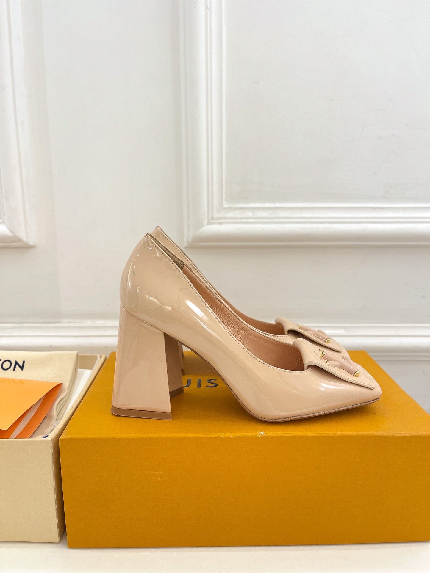 New 1:1 rep LUV High Heel Shoes 007