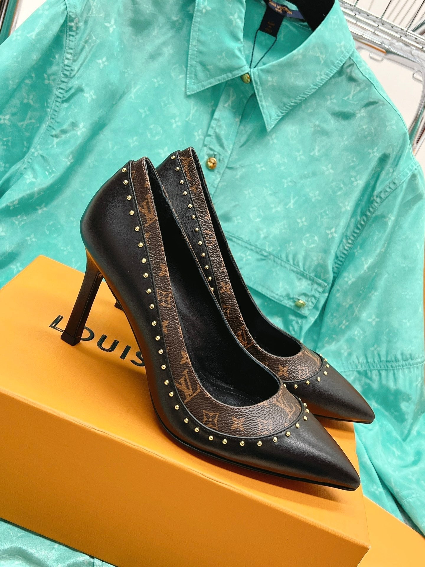 New 1:1 rep LUV High Heel Shoes 041