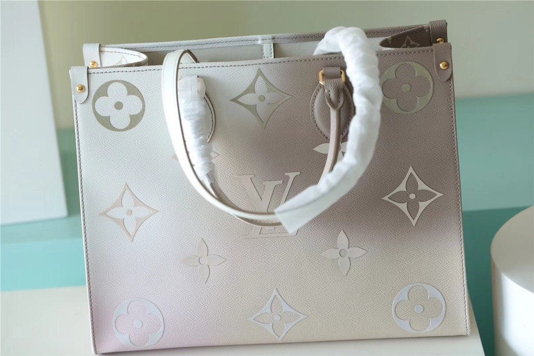 Top Quality Onthego MM Tote Bag In Monogram Canvas Sunset Kaki For Women 13.8in/35cm Top Quality M20510