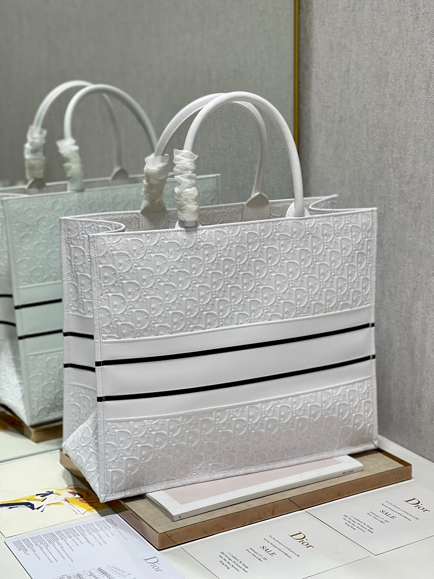 Top Quality Large Book Tote White, For Women, Womens Handbags 16.5in/42cm CD