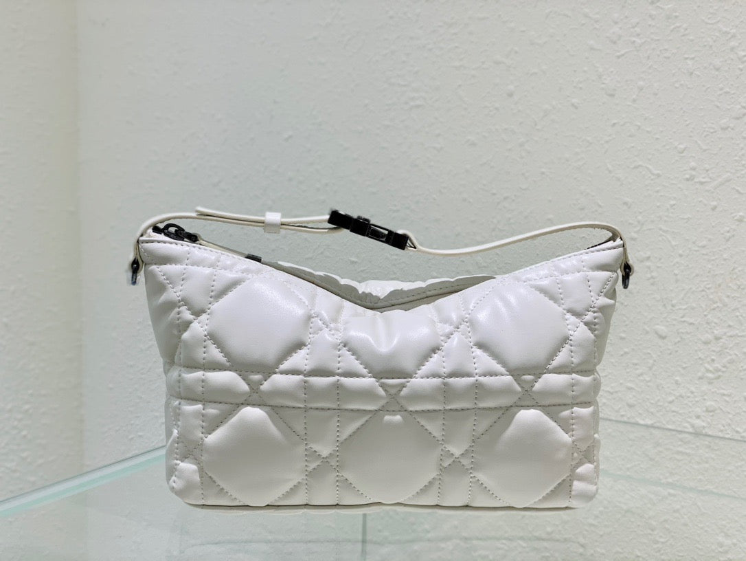 Top Quality MeTop Qualityum DYORTravel Nomad Pouch White, For Women, Womens Handbags 8.5in/22cm CD S5554BMIG_M030