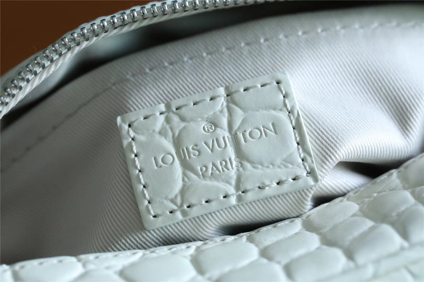 Top Quality Mini Soft Trunk CrocoTop Qualitylian White For Men, Bags, Shoulder And Crossbody Bags 7.2in/18.5cm Top Quality N98495