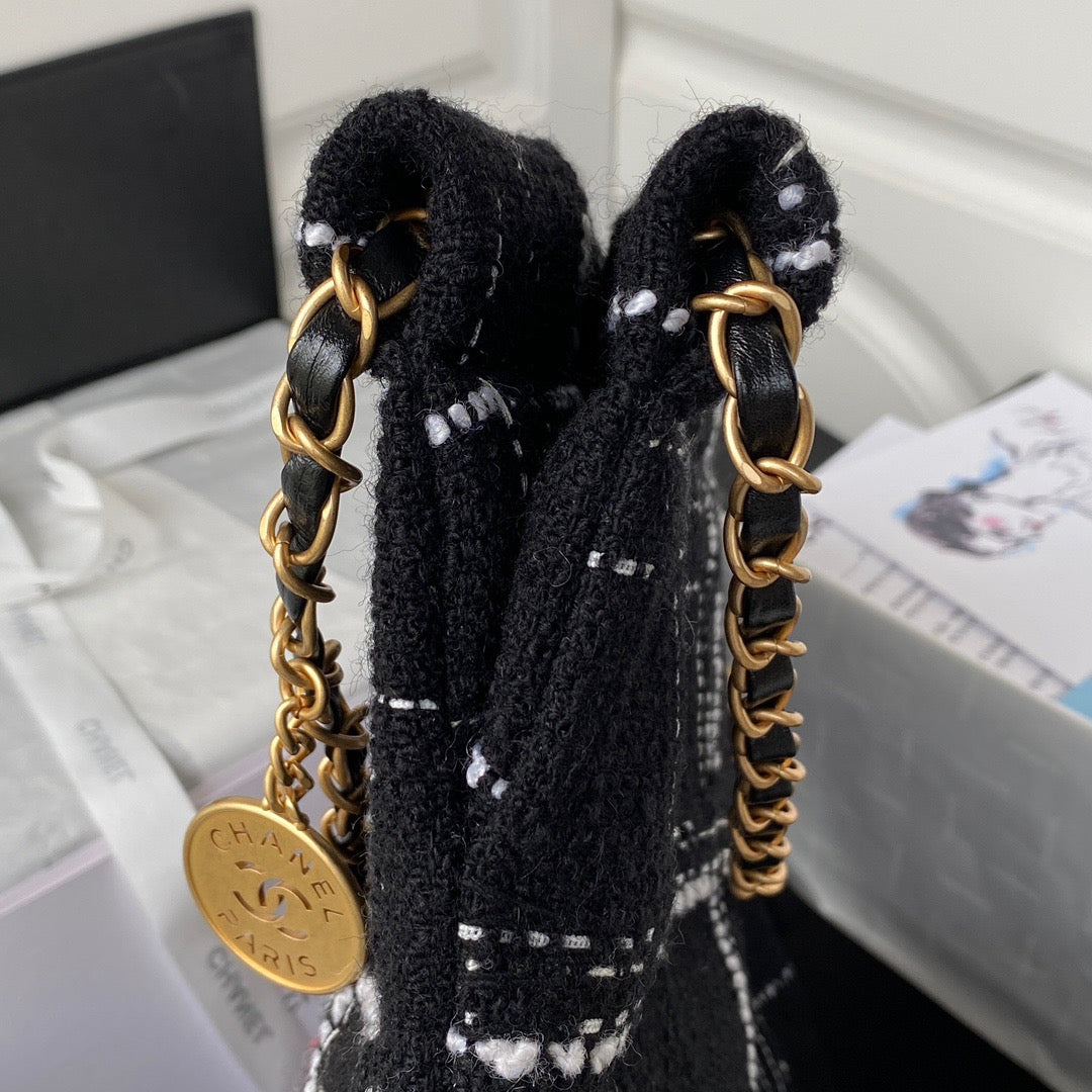CHL 22 Handbag Gold Hardware Black For Women, Women’s Handbags, Shoulder Bags 14in/36cm AS3262
