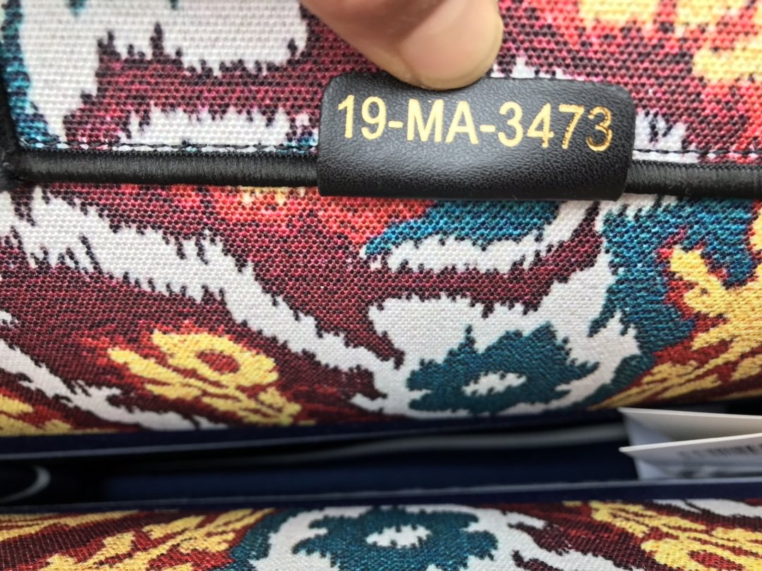 EN - New 1:1 rep  Bags DIR 247