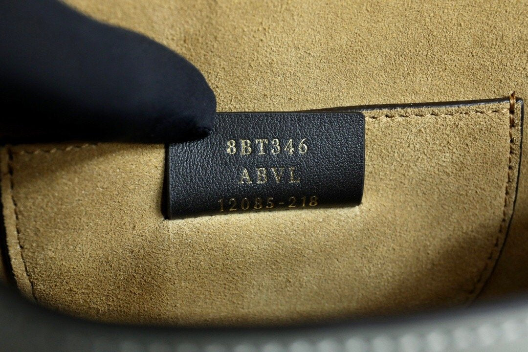 EN - New 1:1 rep  Bags FEI 056