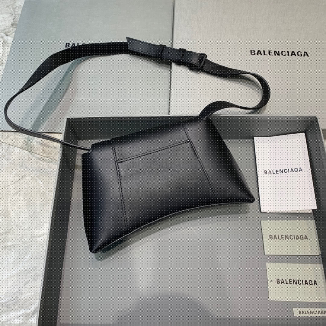 Top Quality Downtown XS Shoulder Bag In Black, For Women,  Bags 10in/25cm