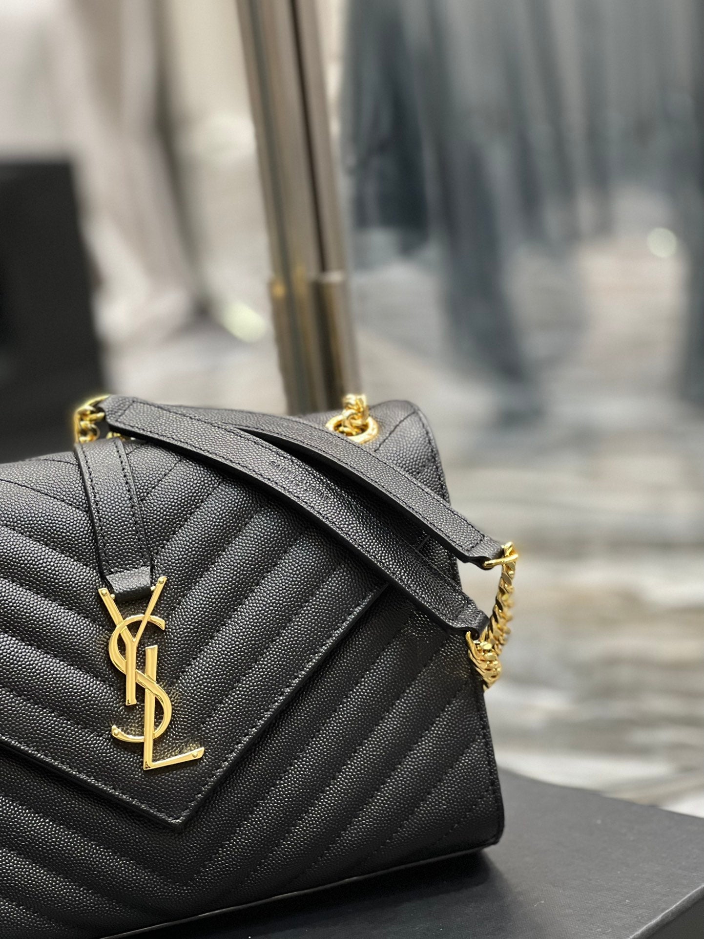 Top Quality College MeTop Qualityum Chain Bag Black Gold Toned Hardware For Women 9.4in/24cm YSL 600279BRM071000