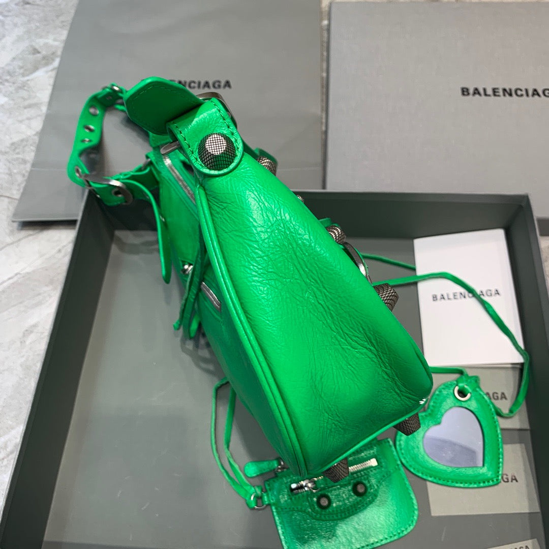 Top Quality Le Cagole XS Shoulder Bag In Green, For Women,  Bags 13in/33cm