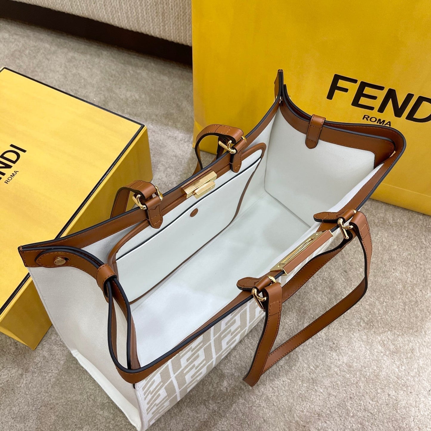 FI Top Quality X-tote Bag White Canvas For Women, Handbags, Shoulder Bags 16.1in/41cm FF 8BH374