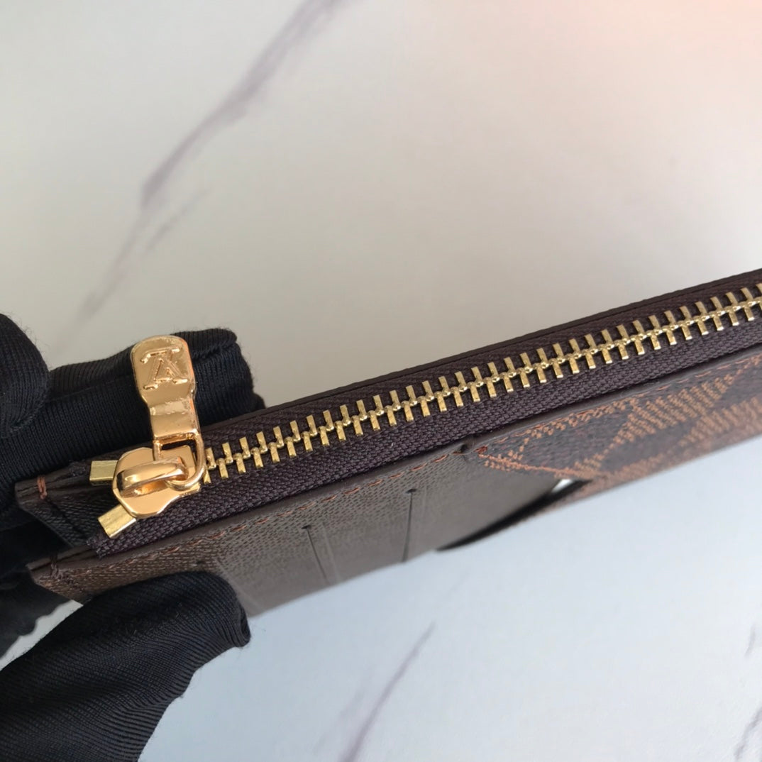 EN - New 1:1 rep  Wallet LUV 131