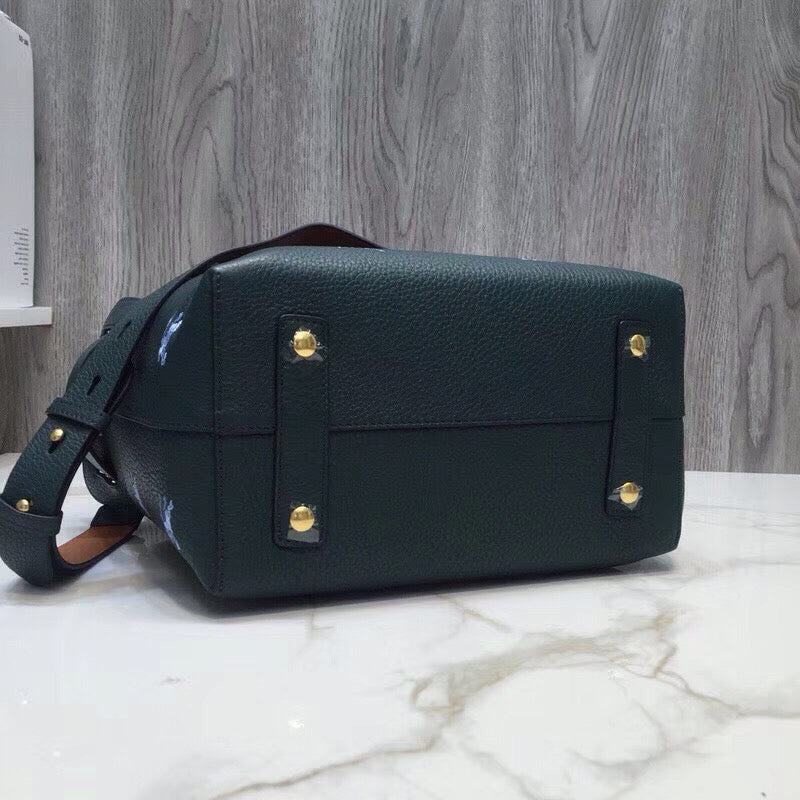 Top Quality The Small Equestrian Knight Top Handle Belt Bag Green For Women, Bags 14in/36cm