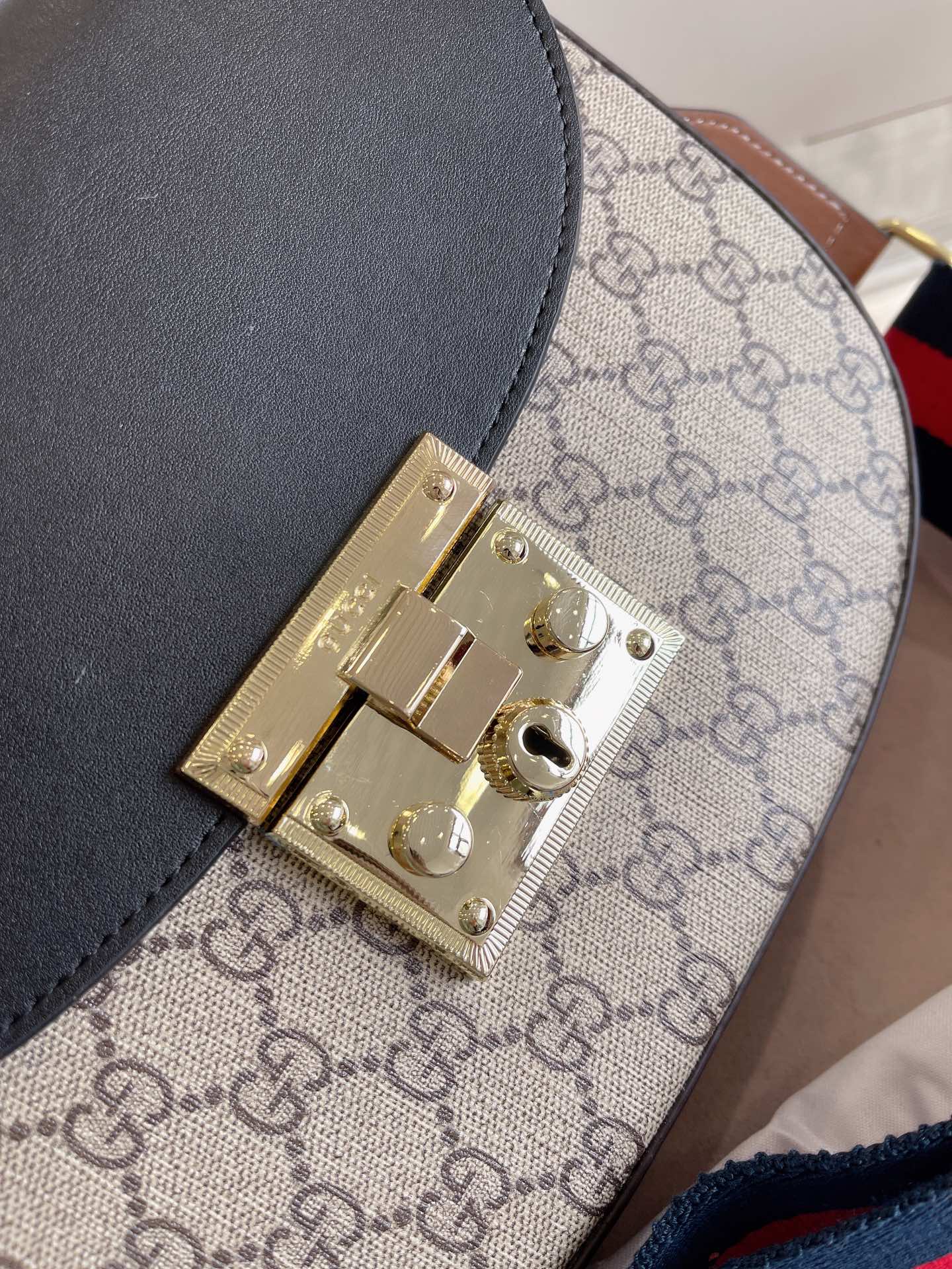 EN - New 1:1 rep  Bags GCI 238