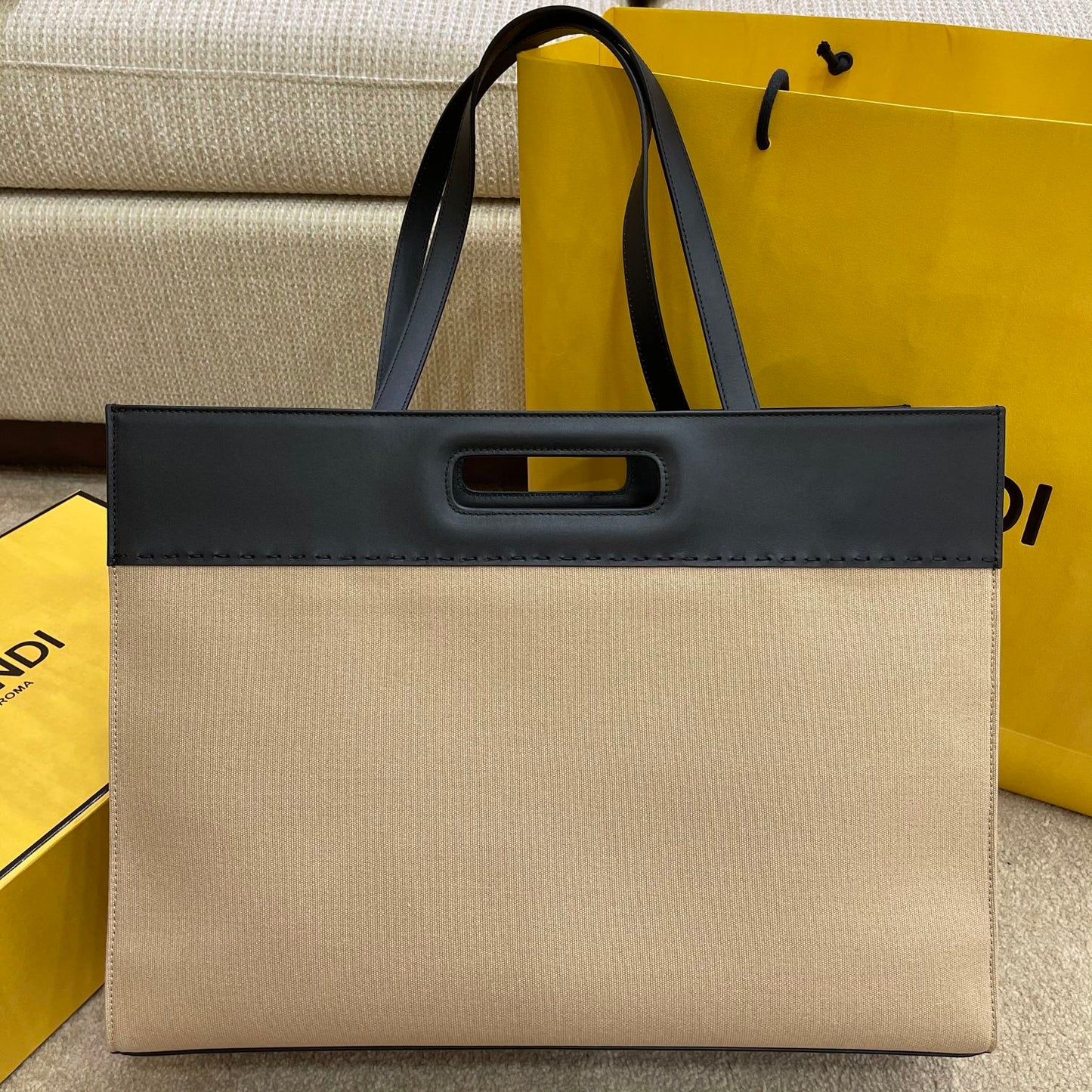 Top QualityTop Quality Canvas Tote Bag Cream/Black For Women, Women’s Handbags 18.1in/46cm FF 7VA480