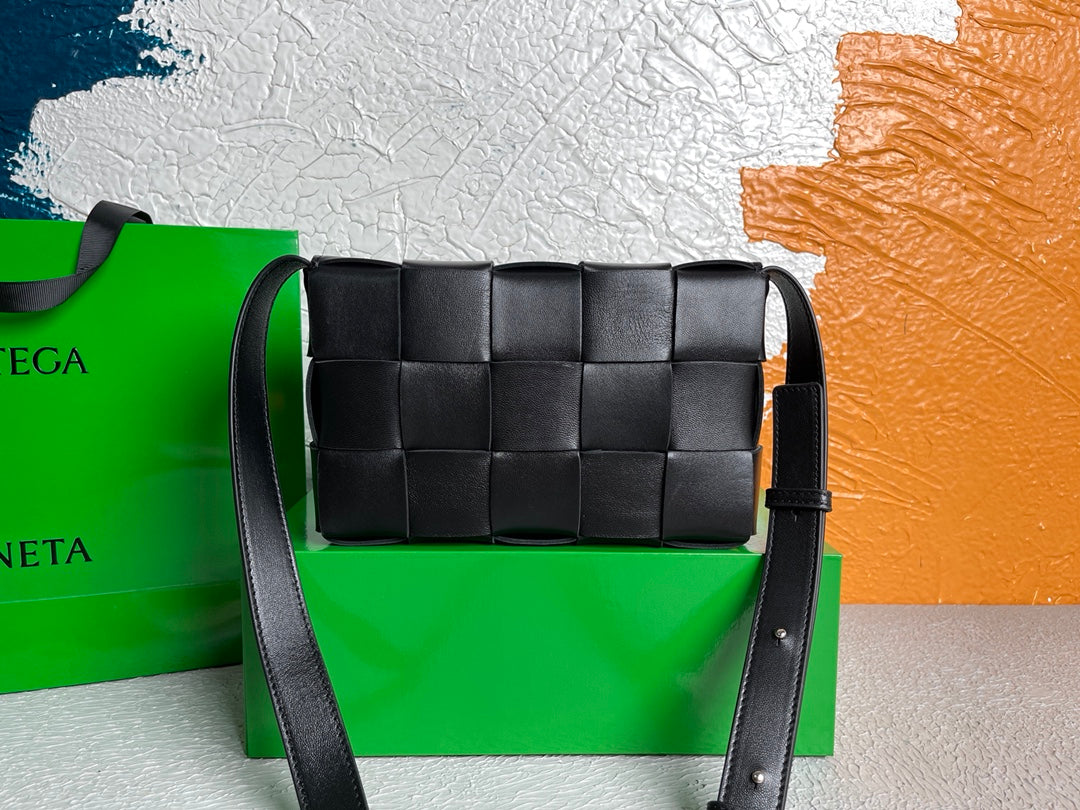Top Quality Cassette Black, For Women, Women’s Bags 9.1in/23cm 578004VMAY11229