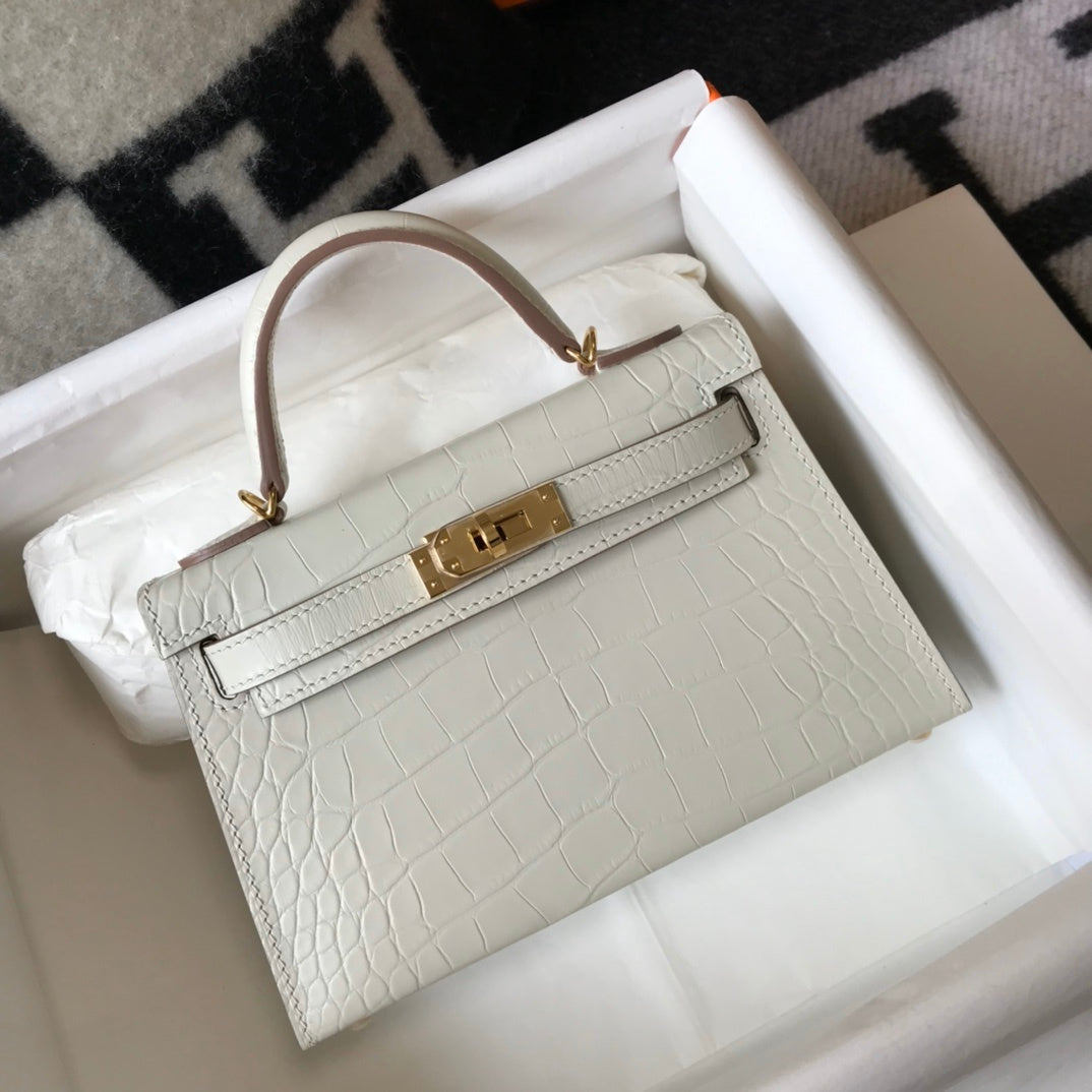 Top Quality Kelly White For Women Gold Toned Hardware 7.8in/20cm