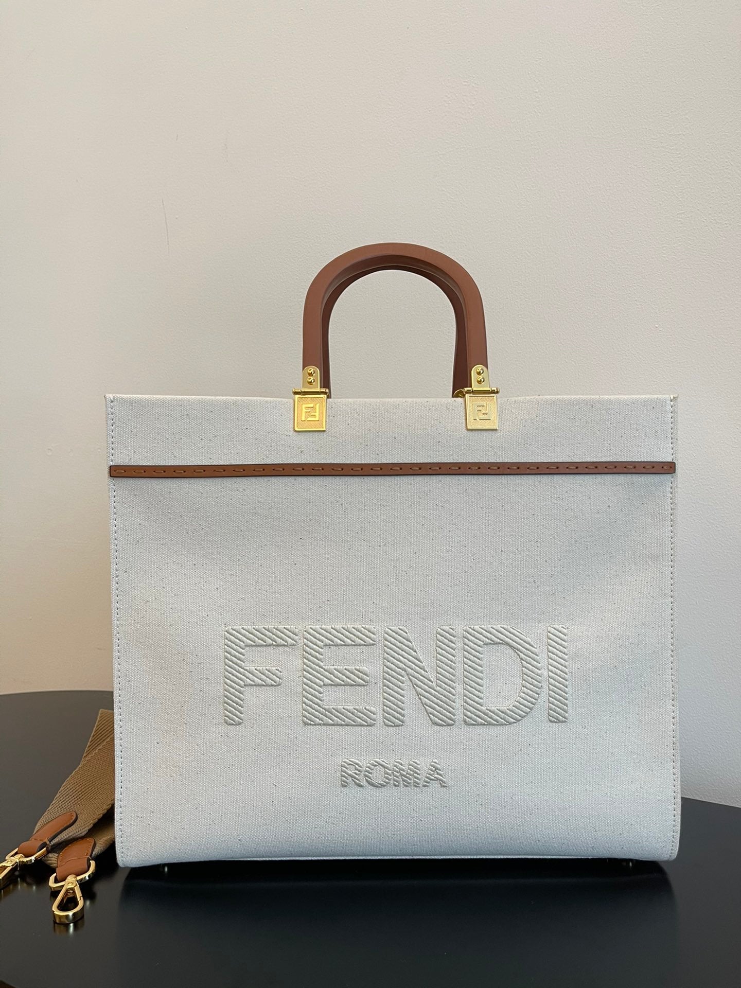 Top QualityTop Quality Sunshine Large Tote Bag Light Grey For Women, Women’s Handbags, Shoulder Bags 15.7in/40cm FF 8BH372
