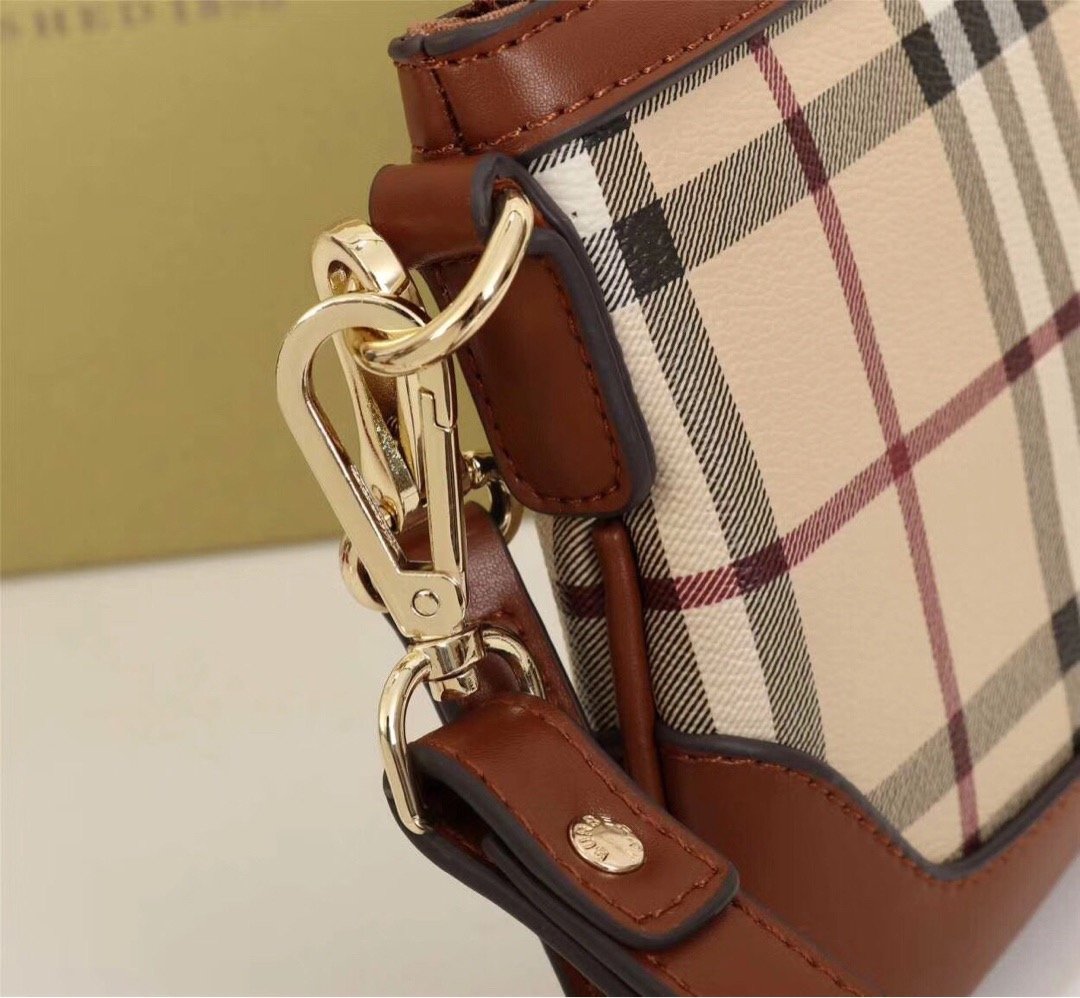 EN - New 1:1 rep  Bags BBR 040