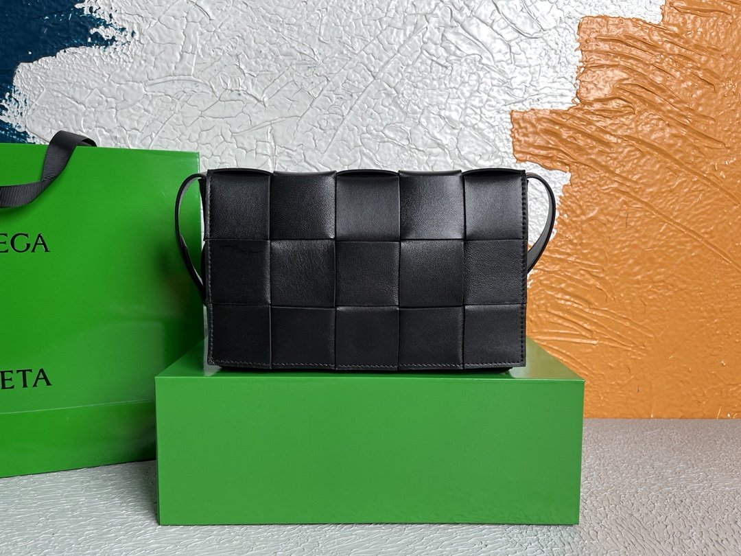 Top Quality Cassette Black, For Women, Women’s Bags 9.1in/23cm 578004VMAY11229