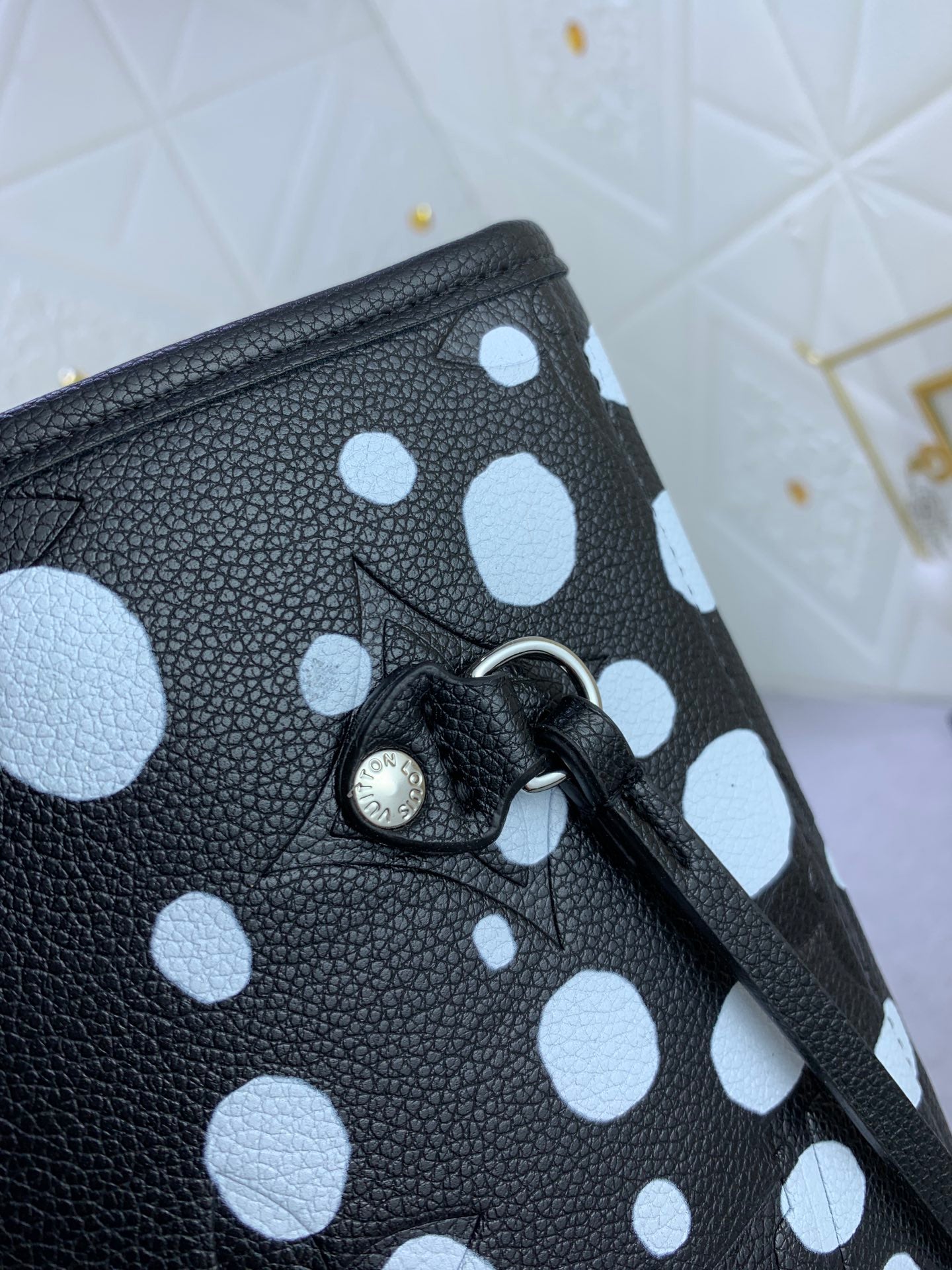 EN - New 1:1 rep Bag LUV 653
