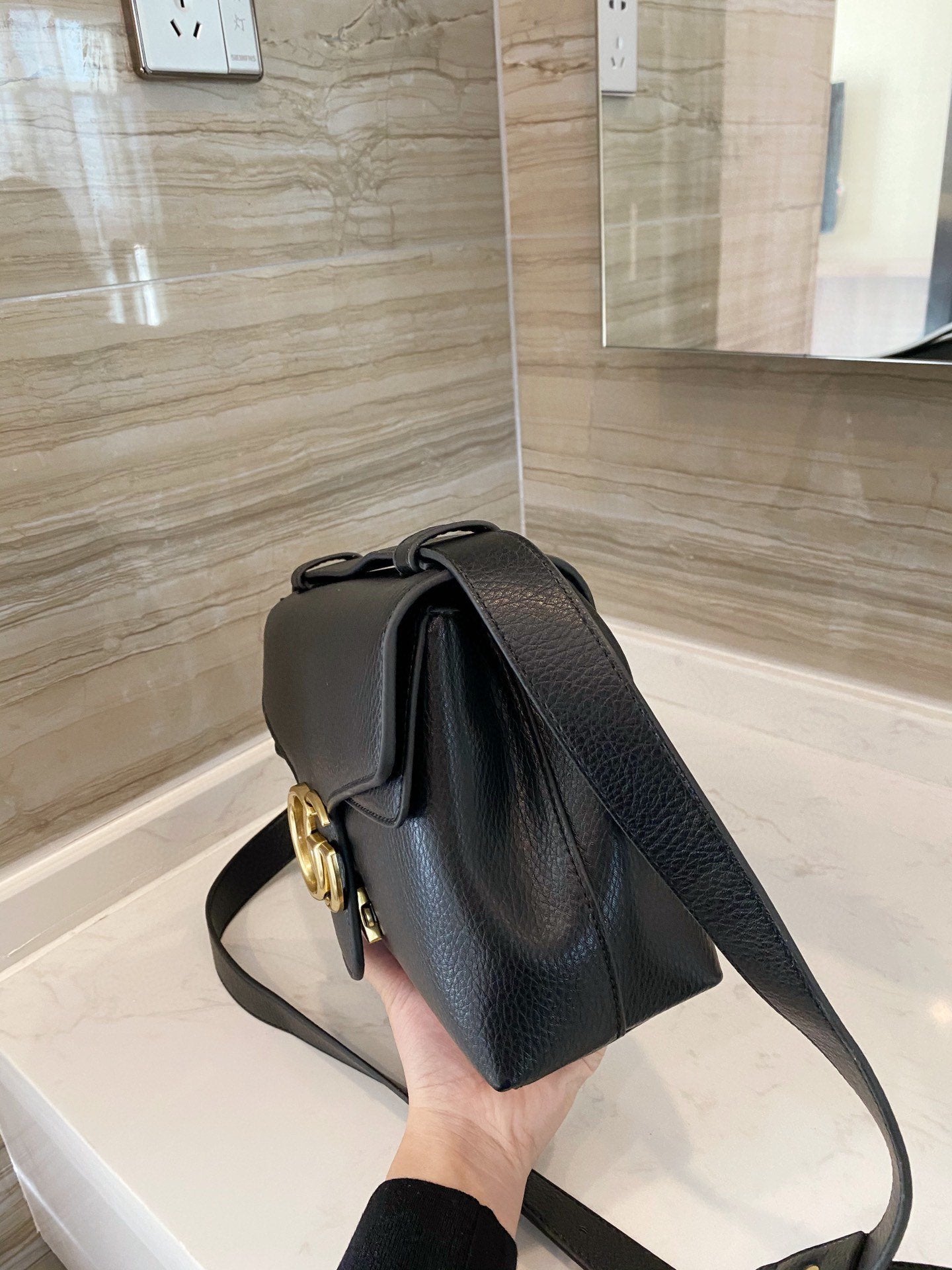 EN - New 1:1 rep  Bags GCI 210