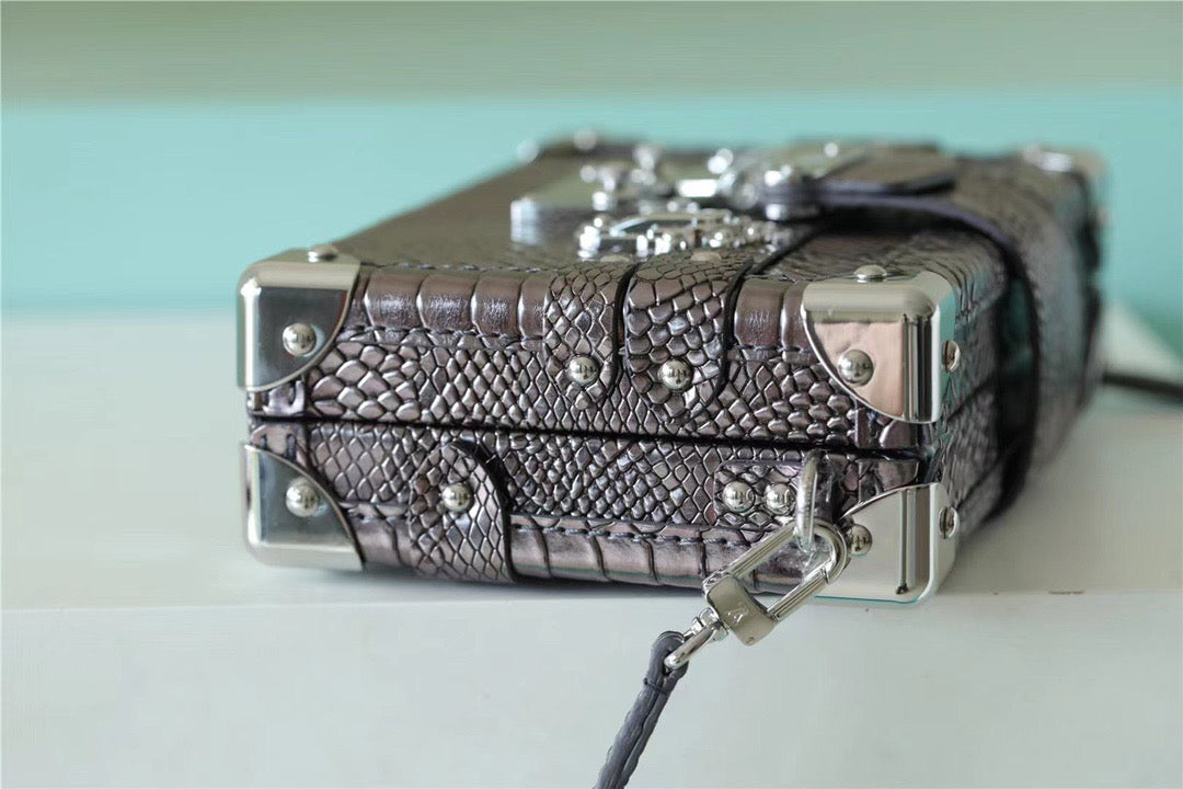 Top Quality Petite Malle High Shiny Alligator By Nicolas Ghesquiere SiTop Qualityer For Women,  Shoulder And Crossbody Bags 7.9in/20cm Top Quality 
