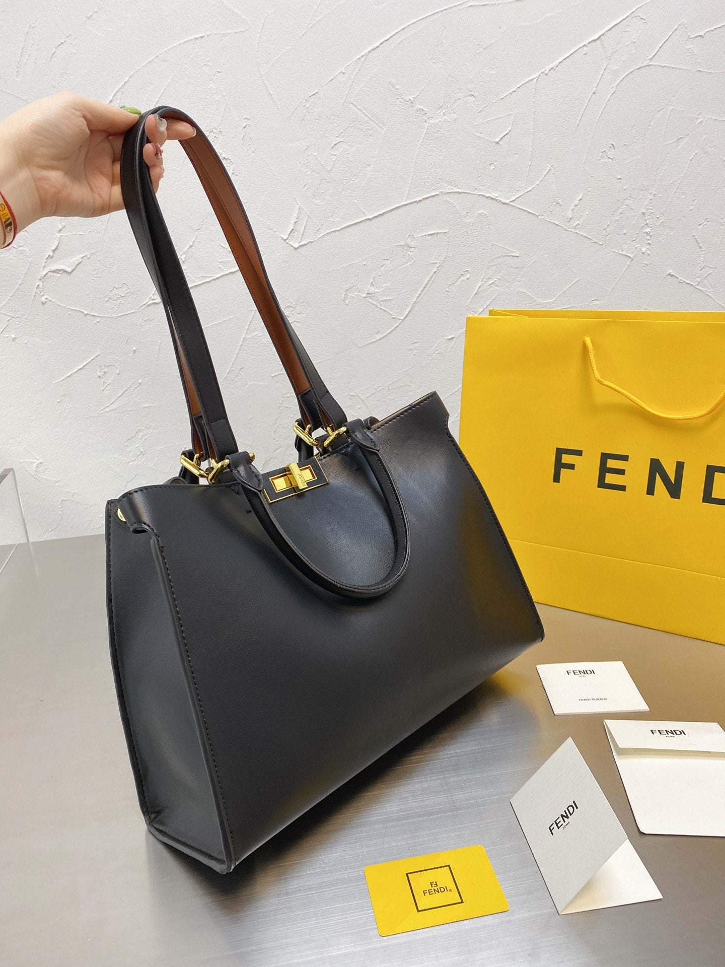 EN - New 1:1 rep  Bags FEI 139