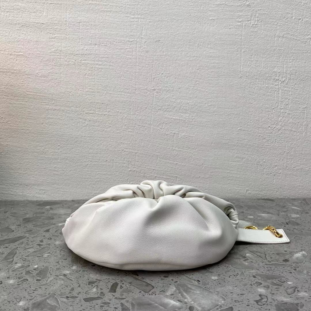 Top Quality Chain Pouch White, For Women, Women’s Bags 12.2in/31cm
