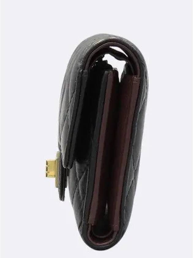AP0628 Black color   calfskin 2 55 gold logo bi fold wallet Chanel