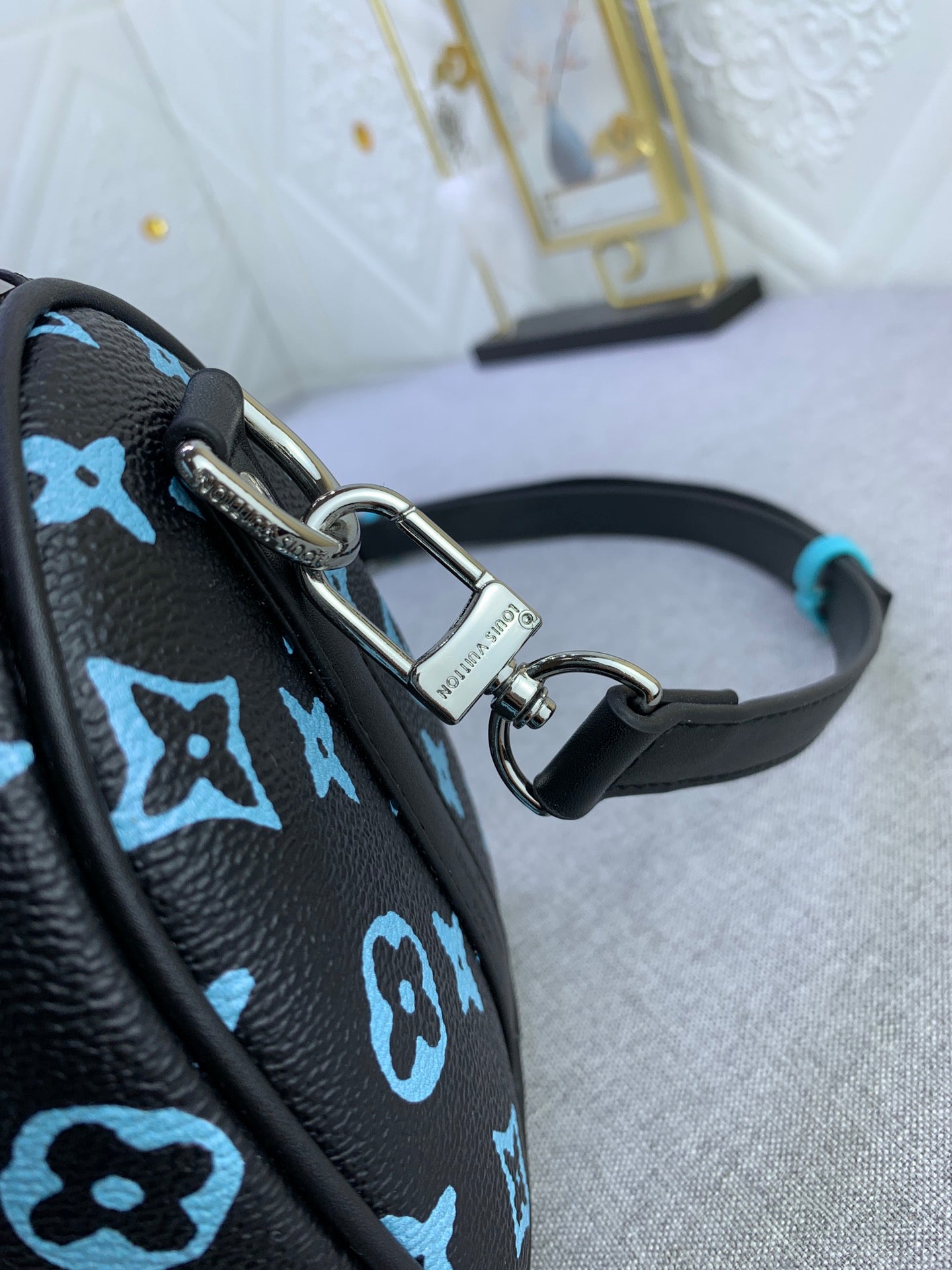 EN - New 1:1 rep Bag LUV 643