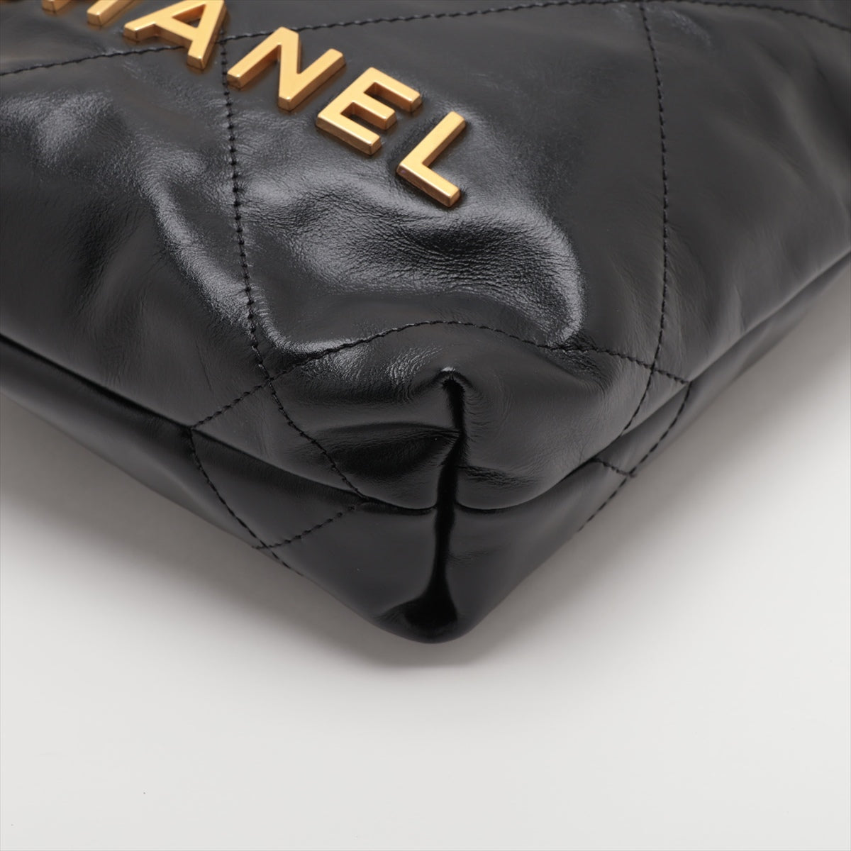 Chanel 22 Mini Leather Chain Shoulder Bag Black G  AS3980