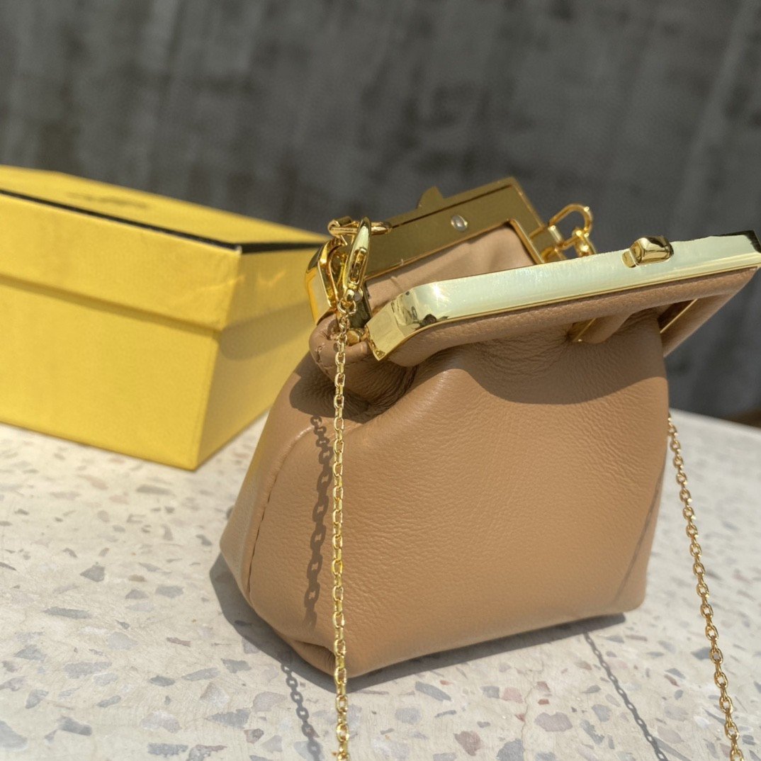 Top QualityTop Quality Nano Top QualityTop Qualityrst Charm Light Brown Bag For Woman 10cm/4in