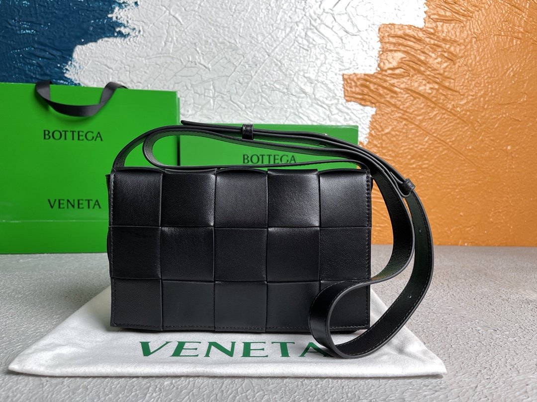 Top Quality Cassette Black, For Women, Women’s Bags 9.1in/23cm 578004VMAY11229