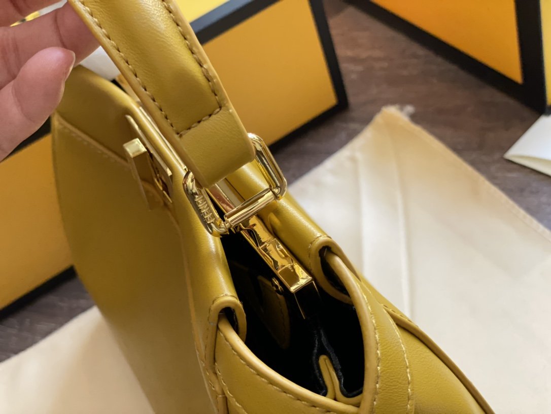 EN - New 1:1 rep  Bags FEI 117