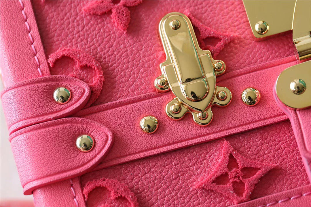 Top Quality Petite Malle Tufted Fluo Pink For Women,  Shoulder And Crossbody Bags 7.9in/20cm Top Quality M20745