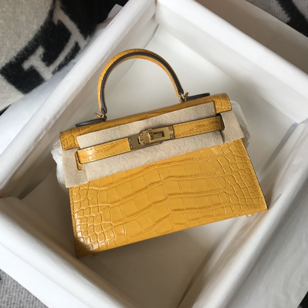 Top Quality Mini Kelly 19 Embossed Patent Yellow Bag With Gold-Toned Harware For Women, Handbags, Shoulder Bags 7.5in/19cm