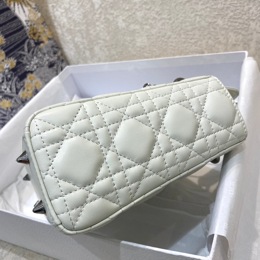Top Quality Small Lady Bag Silver Hardware, White, For Women Womens Handbags, Crossbody Bags, 20cm CD