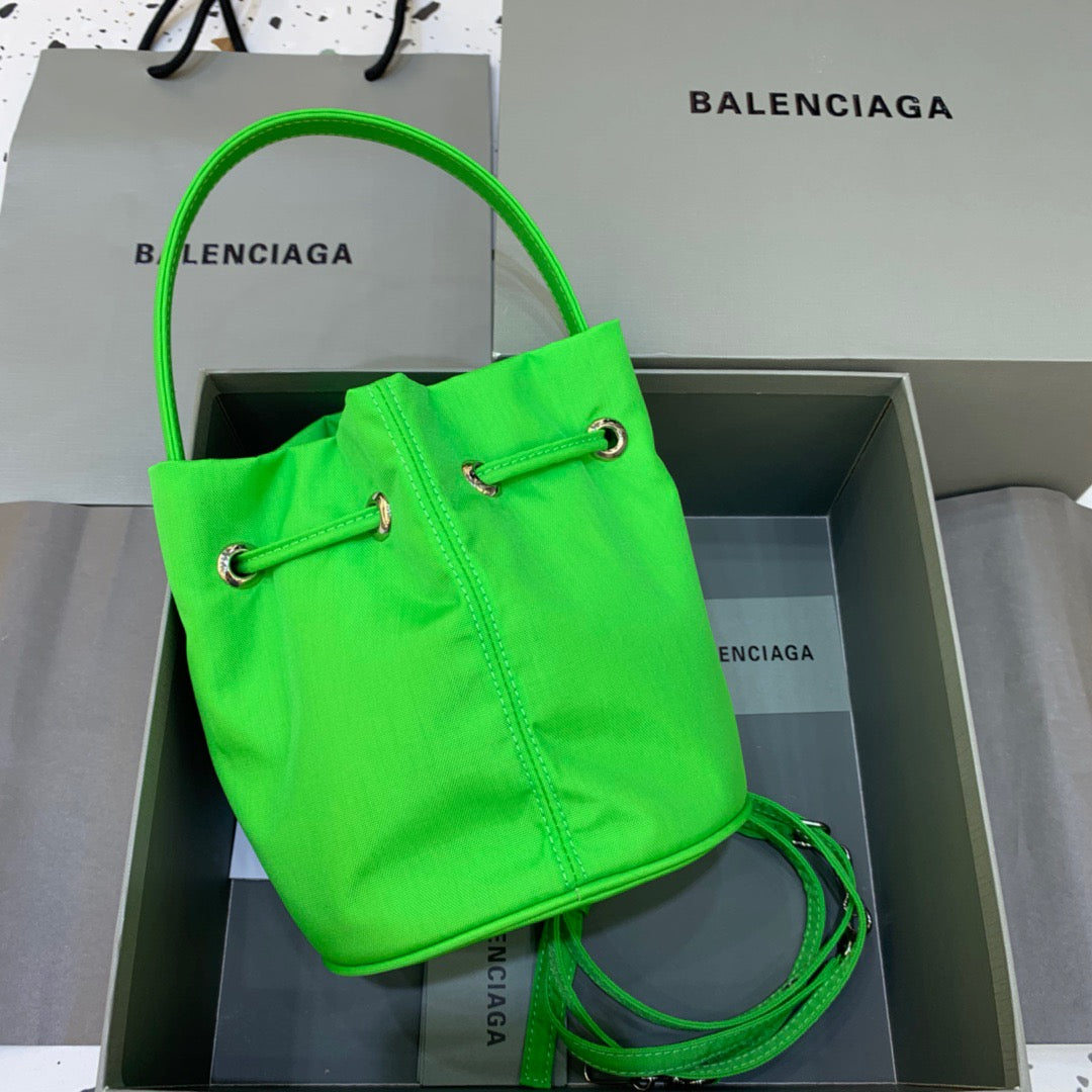 Balen Le Cagole MeTop Qualityum Bucket Bag In Green, For Women,  Bags 11.8in/30cm
