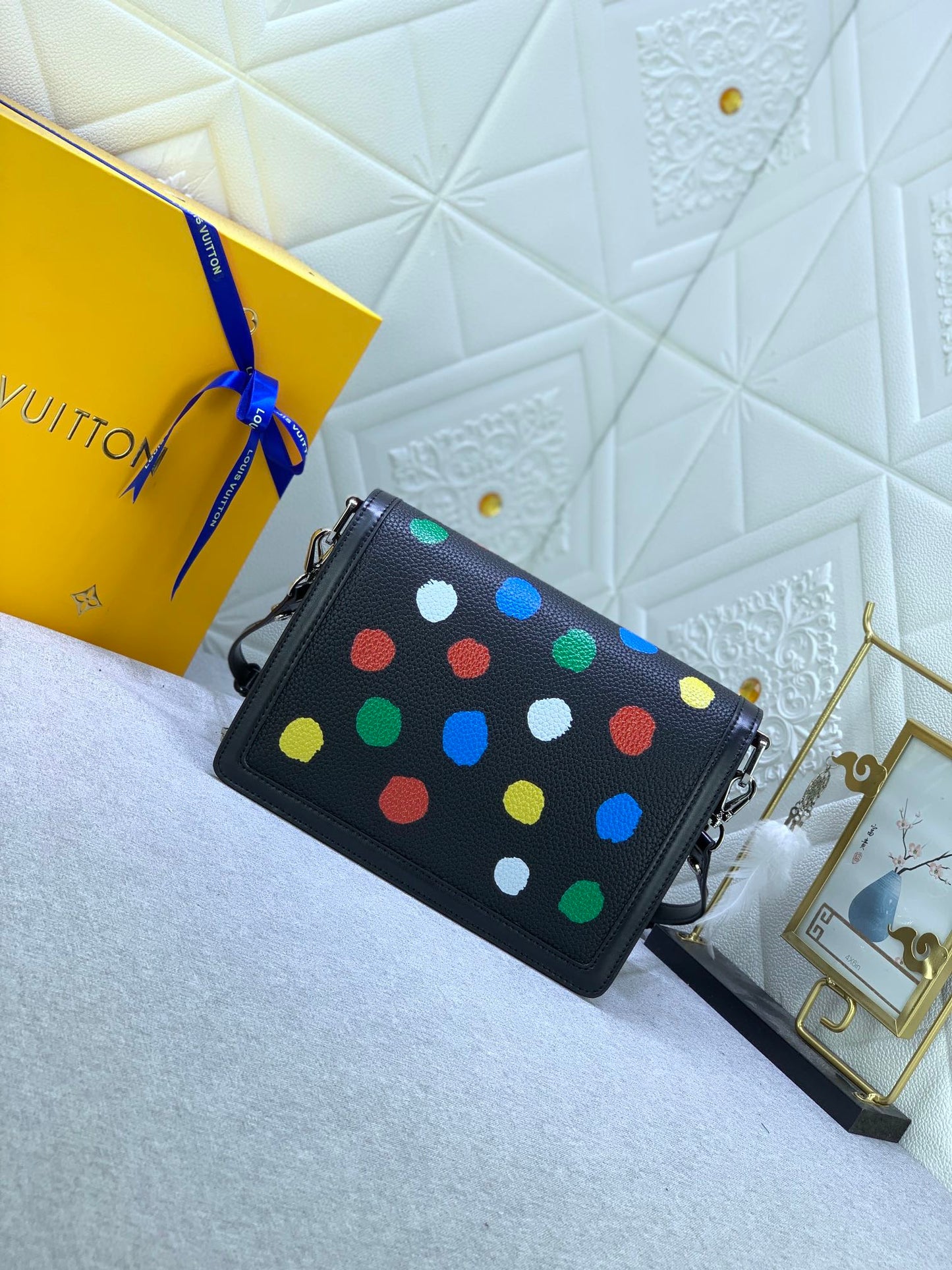 EN - New 1:1 rep  Bags LUV 658