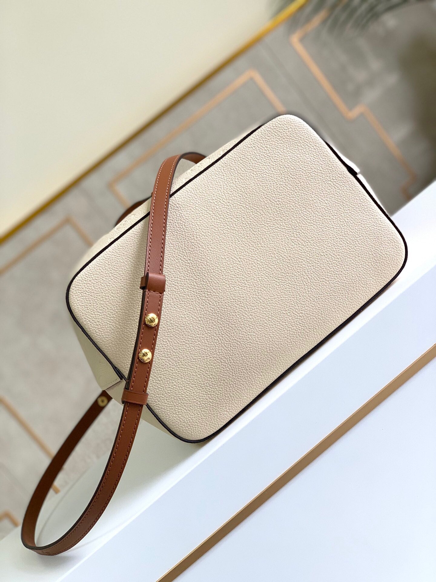 Top Quality NeoNoe MM Bucket Bag Monogram Empreinte Creme For Women, Womens Bags, Shoulder Bags 10.2in/26cm Top Quality M45307