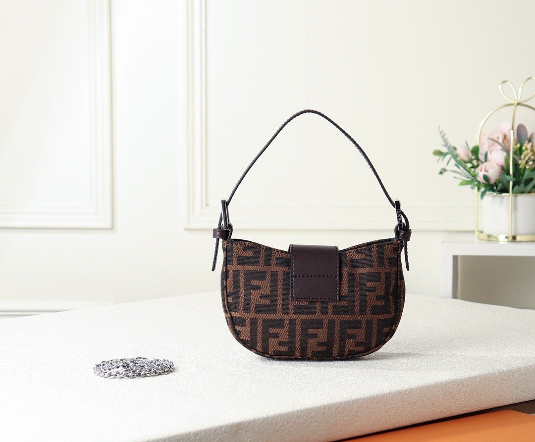 EN - New 1:1 rep  Bags FEI 099
