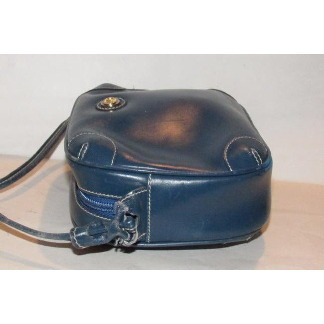 Gucci   Cobalt Blue Leather With White Contrast Stitching