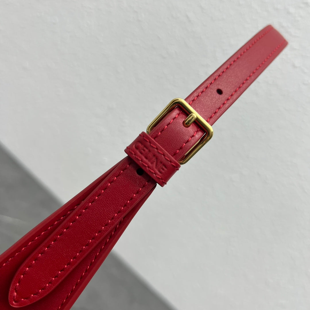 Top Quality Cuir Triomphe Shoulder Bag Red For Women 9.4in/24cm