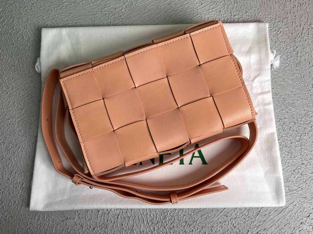 Top Quality Cassette Light Orange, For Women, Women’s Bags 9.1in/23cm