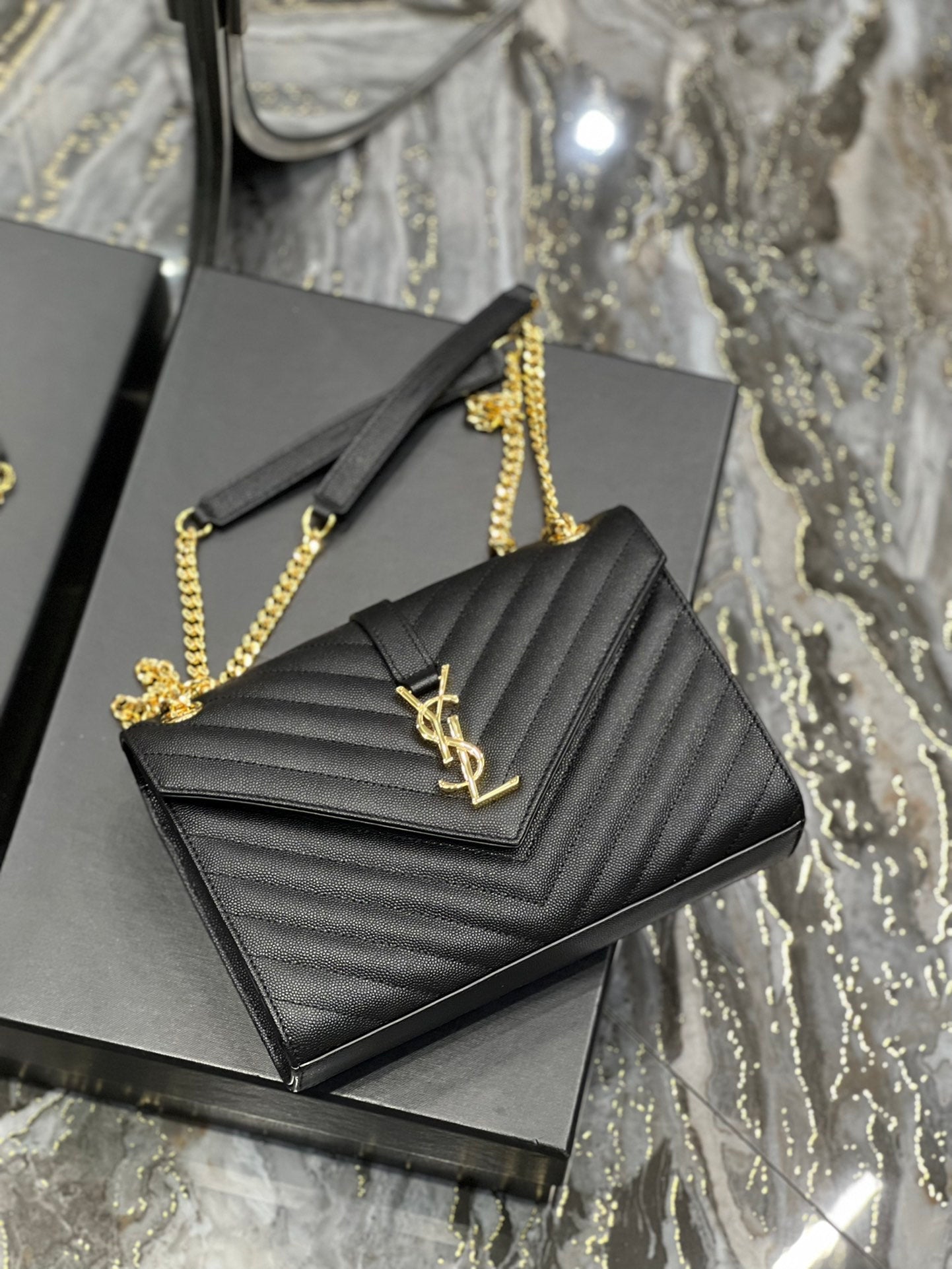 YSSL College Medium Chain Bag Black Gold Toned Hardware For Women 9in/24cm YSL 600279BRM071000