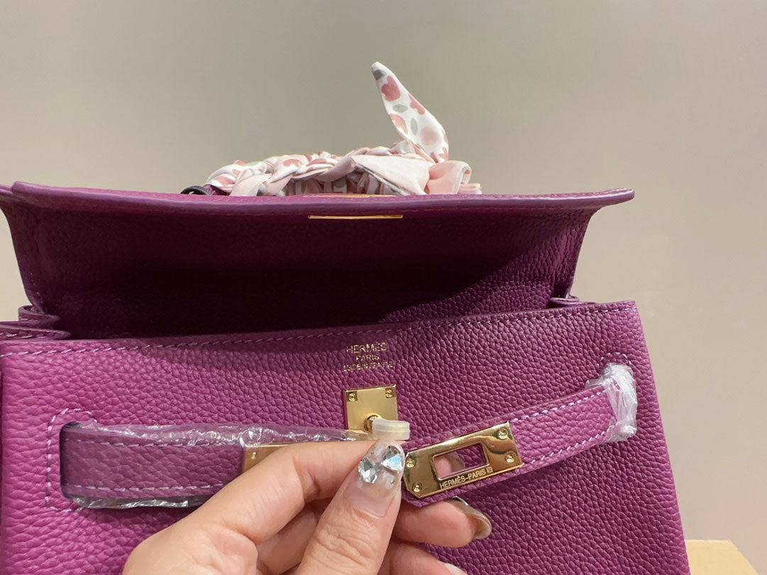 EN - New 1:1 rep  Bags HM 130