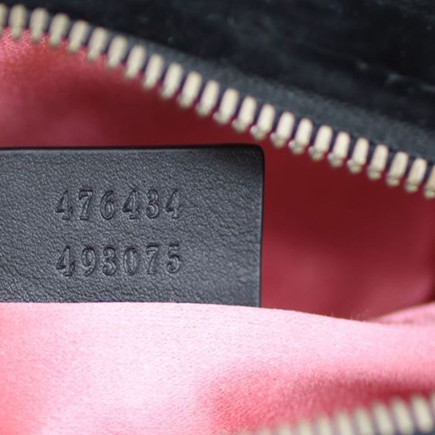 Gucci GG Marmont Matelasse Velvet Belt Bag