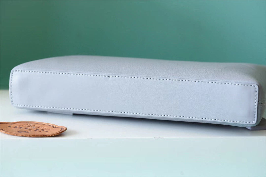 Top Quality Pochette Ipad Grey Aerogram For Men, Wallet 30cm Top Quality M81029