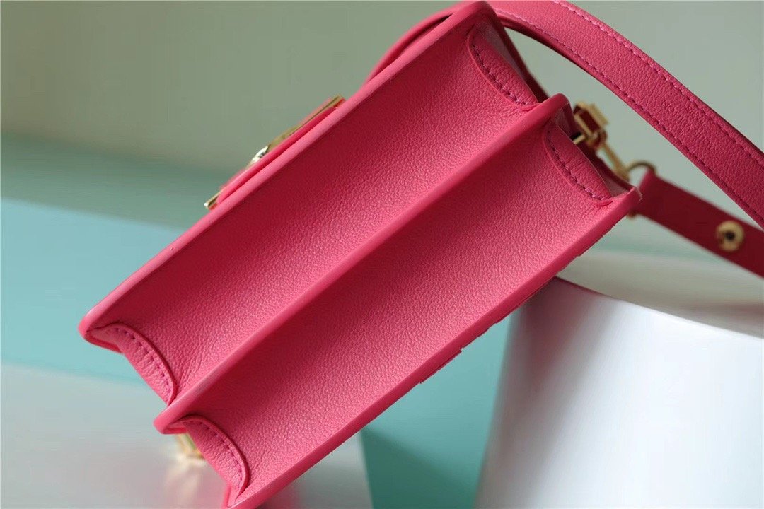 Top Quality Mini Dauphine Monogram Fluo Pink For Women,  Shoulder And Crossbody Bags 7.9in/20cm Top Quality M20747